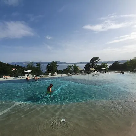 Mirama Mobilehome 营地 *